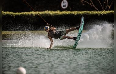 UAE Star Omeir lines up new Wakeboarding  Target in Abu Dhabi 