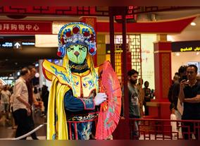 The Dubai Mall decks up in the Chinese flavour celebrating Chinese New Year