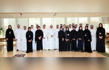 Emirates Islamic CEO offers a warm welcome to young Emirati trainees