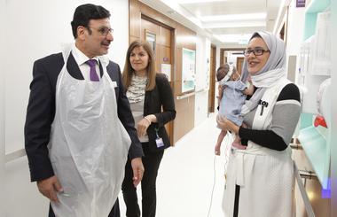 UAE Ambassador Visits Great Ormond Street Hospital in London