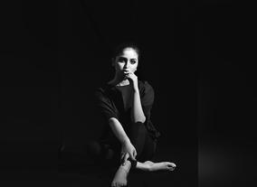 Bahraini Singer Hala Al Turk Signs new 5-year Deal with  Platinum Records