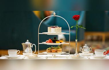  Afternoon Tea at the Burj
