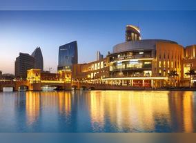 Which Hotels Are Close To Certain Attractions