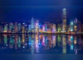 World's Tallest Building - Dubai May Lead But the CN Tower is Still the Icon For Tourists