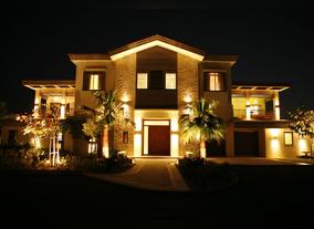  Living the Luxury Island Life at Palm Jumeirah - Dubai