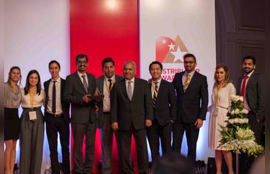 Johnson & Johnson Middle East FZ-LLC awards Gulf International Best Distributor of the Year 2016 for the MENAP Region