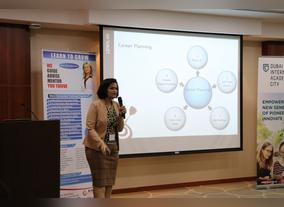 10 th Annual DIAC Career Fair Enables the  Development and Growth of Students