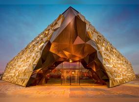 Dubai City - The Arabian City of Gold