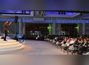 Shots of Awes Jason Silva Takes to the Stage on Day Three of the Knowledge Summit 2016