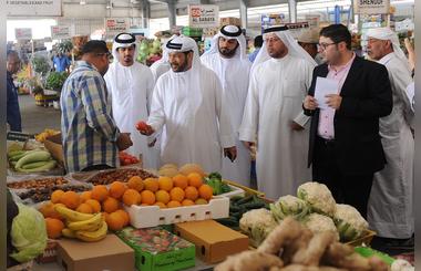 Ministry of Economy inspects Ajmans vegetable and fruit markets in cooperation with Department of Economic Development