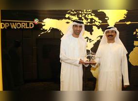 Minister of Climate Change & Environment inspects Jebel Ali Ports Agricultural & Veterinary Quarantine Center