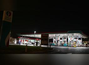 ENOC Switches off Lights for Earth Hour 2016