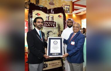 India Gates 550kg Rice Bag Enters Guinness World Record Books At Gulfood 2016