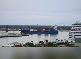 Gulftainer receives M.V. NORDEROOG on maiden call as StreamLines launches service to Port Canaveral