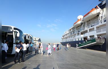 Noble Caledonia flagship liner MS Island Sky to visit two Sharjah ports within one month