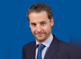 Individual high-end goods market tops a quarter trillion euros globally, but flatlines in the center east as tourist reductions