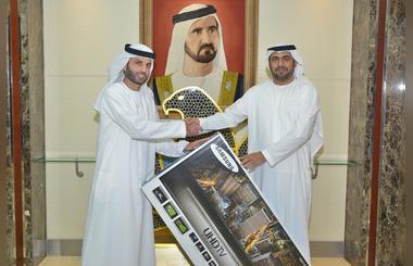 Dubai Customs hands out prizes to GITEX 2015 raffle draw winners 