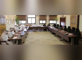 Director General of Dubai Courts honours outstanding employees for exceptional performance 