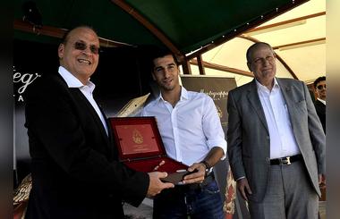 Mkhitaryan & ArmenianPen Erebouni team join charity event to raise funds for orphanages