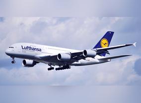 Europes leading airline  Lufthansa receives World Travel Award 2015