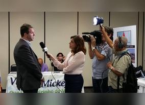 Florida opens doors to expats, and this time its talking business.