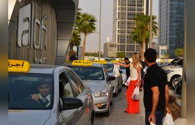 Drivers In The Uae Celebrate Iftar With Starwood Hotels & Resorts