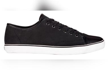 Spring 2015 style  Effortless, versatile and modern for the guy on the go