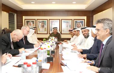 Dubai Supreme Council of Energy evaluates implementation plans for Dubais solar power projects and green economy initiatives 