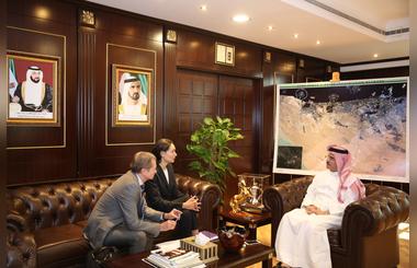 MD & CEO of DEWA receives delegation from lectricit de France