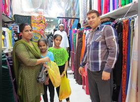 Dubais Traditional Souk Shopping Experience Amazes Tourists and Residents during Dubai Shopping Festival