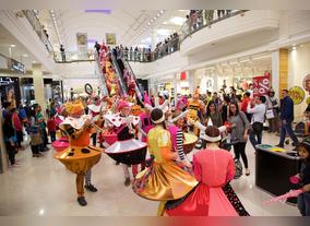 Showstoppers regale shoppers in City Centre Deira during 20th Anniversary celebrations of Dubai Shopping Festival