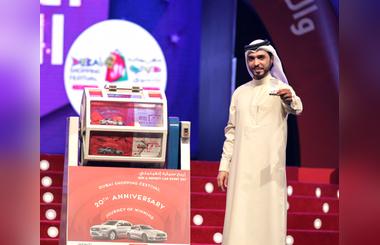Grocery employee bags a whopping prize worth AED 500,000 in Infiniti Mega Raffle after 15-year wait 