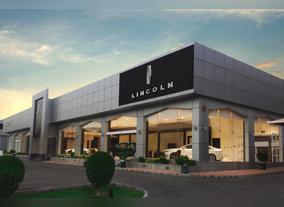 Elena Ford Inaugurates the Middle Easts First-Ever Stand-Alone Lincoln Showroom in Oman; All-New MKC Launched in the Sultanate