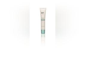 Introducing the new No7 Protect & Perfect ADVANCED Serums, clinically proven to be even more effective at reducing the appearance of lines and wrinkles 