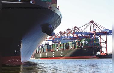 United Arab Shipping Company and Hamburg Sd  sign a global cooperation agreement 