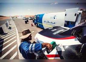 Top contenders battle for breakthrough in Abu Dhabi desert challenge