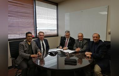 AURAK signs an agreement with The University of Texas at Arlington