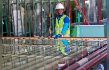 Emirates Glass records manufacturing more than 1,800,000sqm of glass