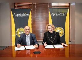 AURAK Signs Extra Cooperation Agreement with Appalachian State University
