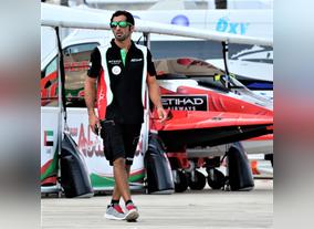 WORLD CHAMPION AL QEMZI SETS EARLY PACE IN ABU DHABI WITH DRAMATIC SURGE