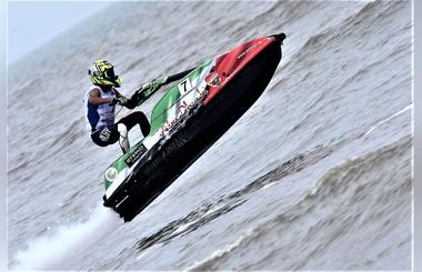 AL TAYER Poised for Big World Title in China