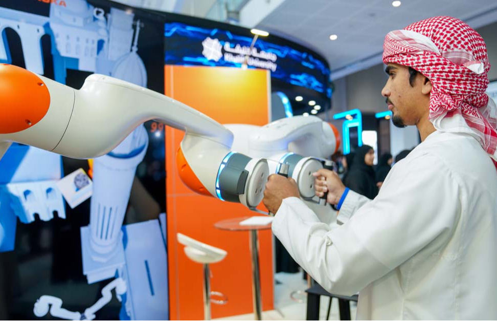 Khalifa University Showcases 23 Innovative Robotics and AI Solutions at IROS 2024